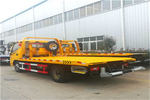 渝北区附近拖车救援搭电